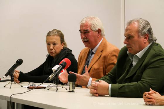 Doctor Sanchez Ramos, el presidente de ASPAYM MADRID y la FLM Miguel Ángel García Oca y la Directora Ana Soriano